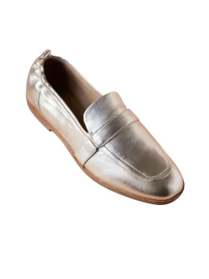 Cedar Loafers In White Gold