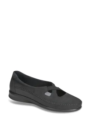 Crissy Slip On Loafer - Medium In Nero