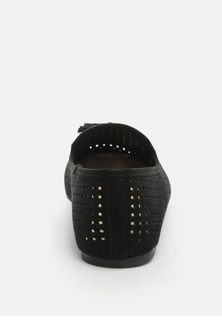 feet nest perforated microfiber loafer