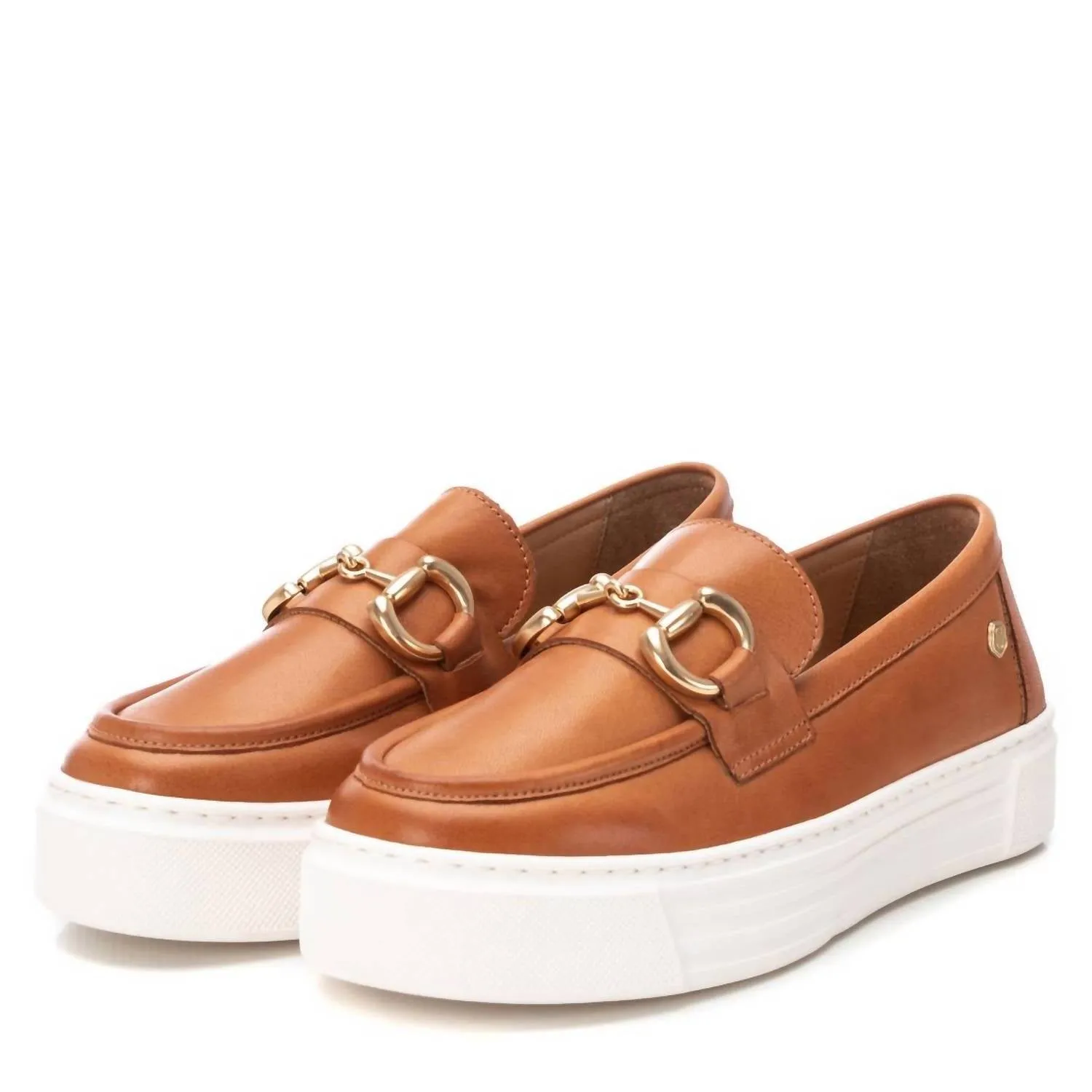 Women's Carmela Collection Moccasins Shoes In Camel