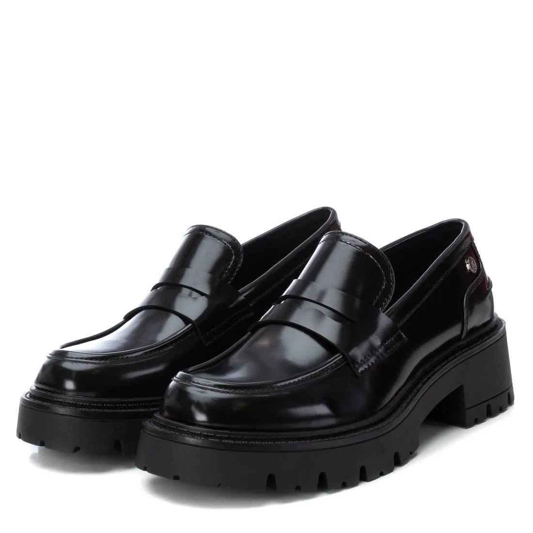 Women's Casual Moccasins By XTI