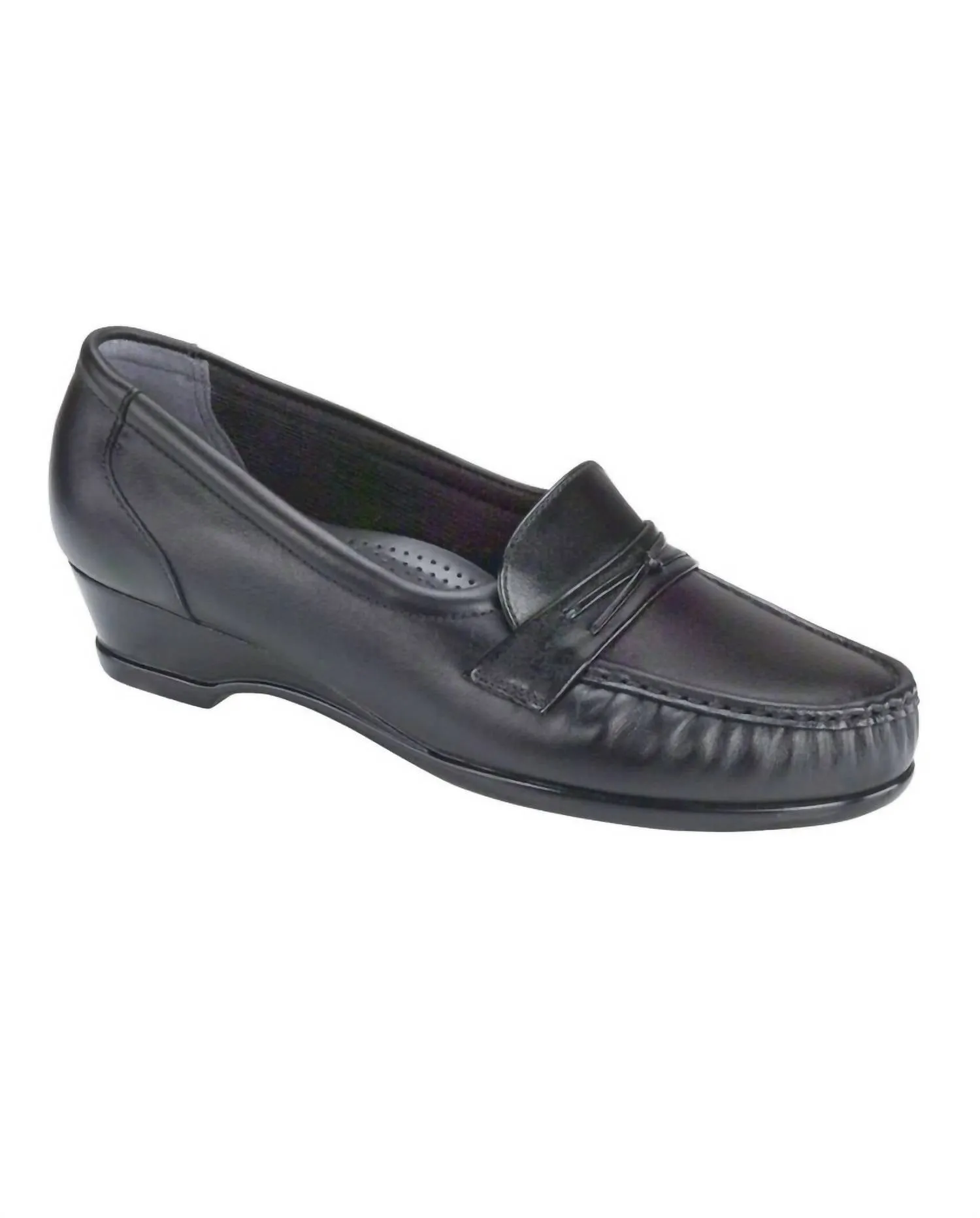 Women's Easier Slip On Loafer - Medium In Black