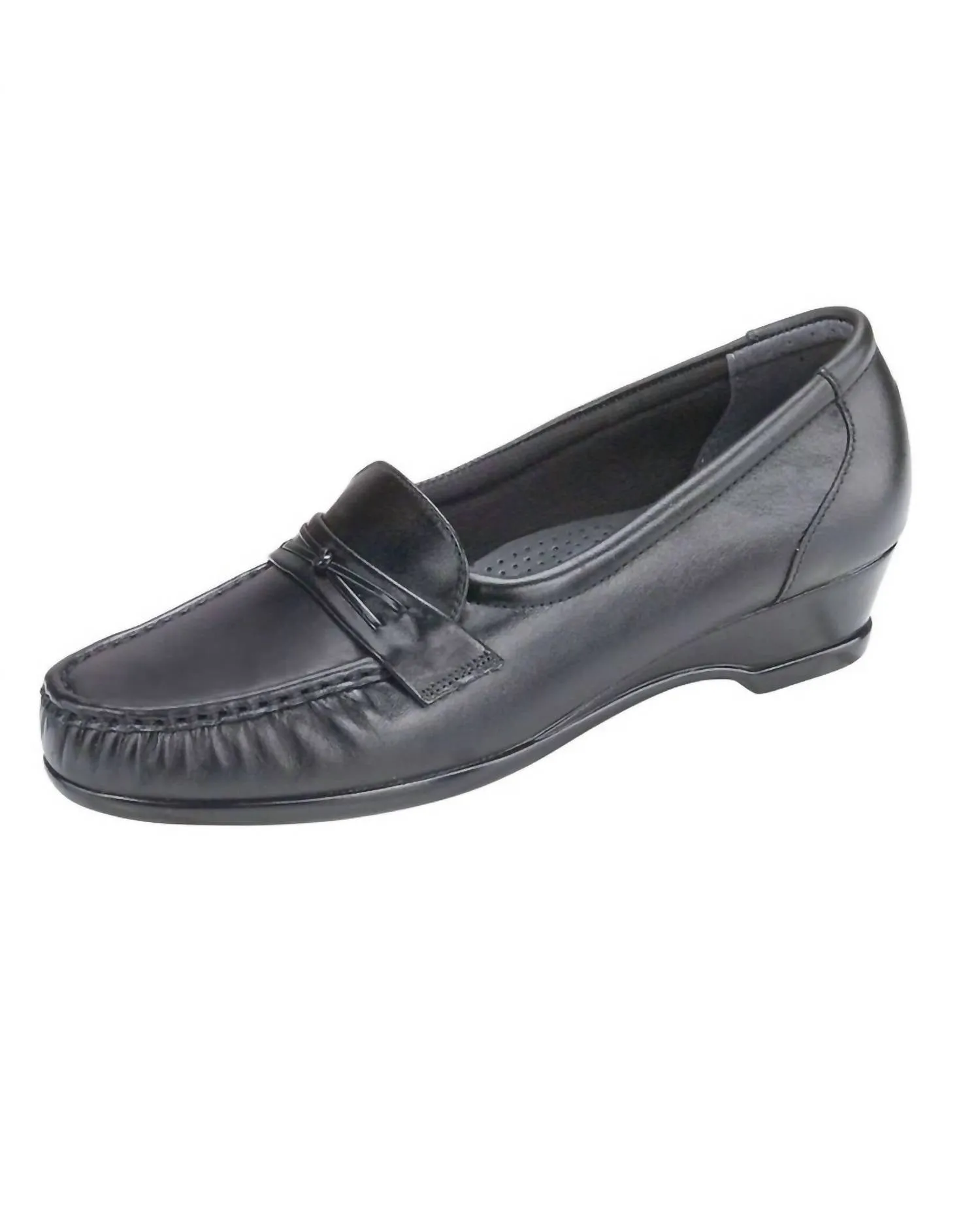 Women's Easier Slip On Loafer - Medium In Black