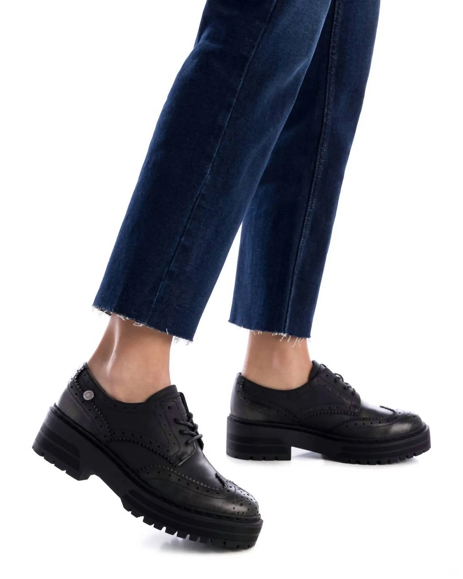 Women's Heeled Lace-Up Loafers In Black
