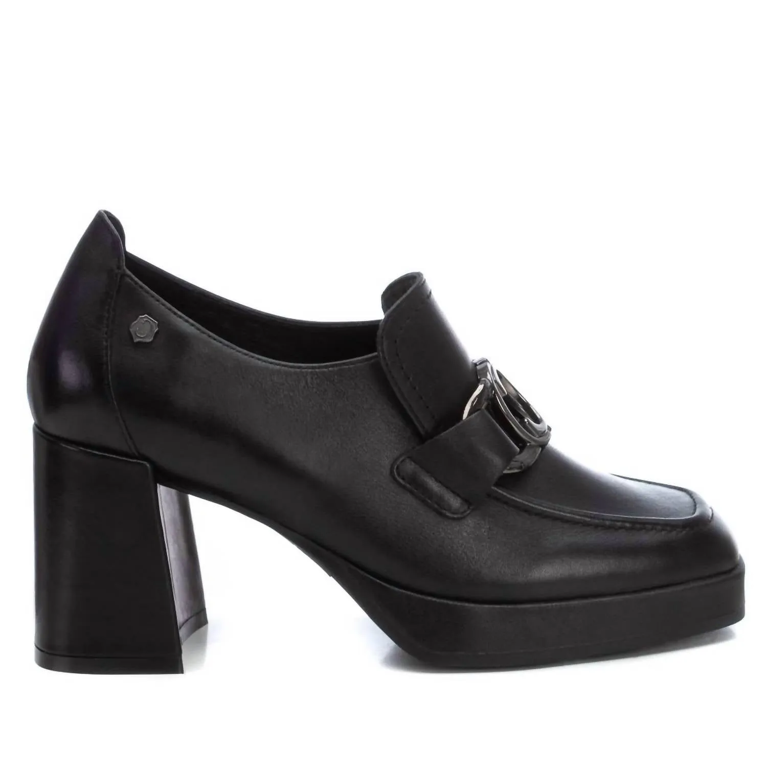 Women's Leather Moccasins In Black