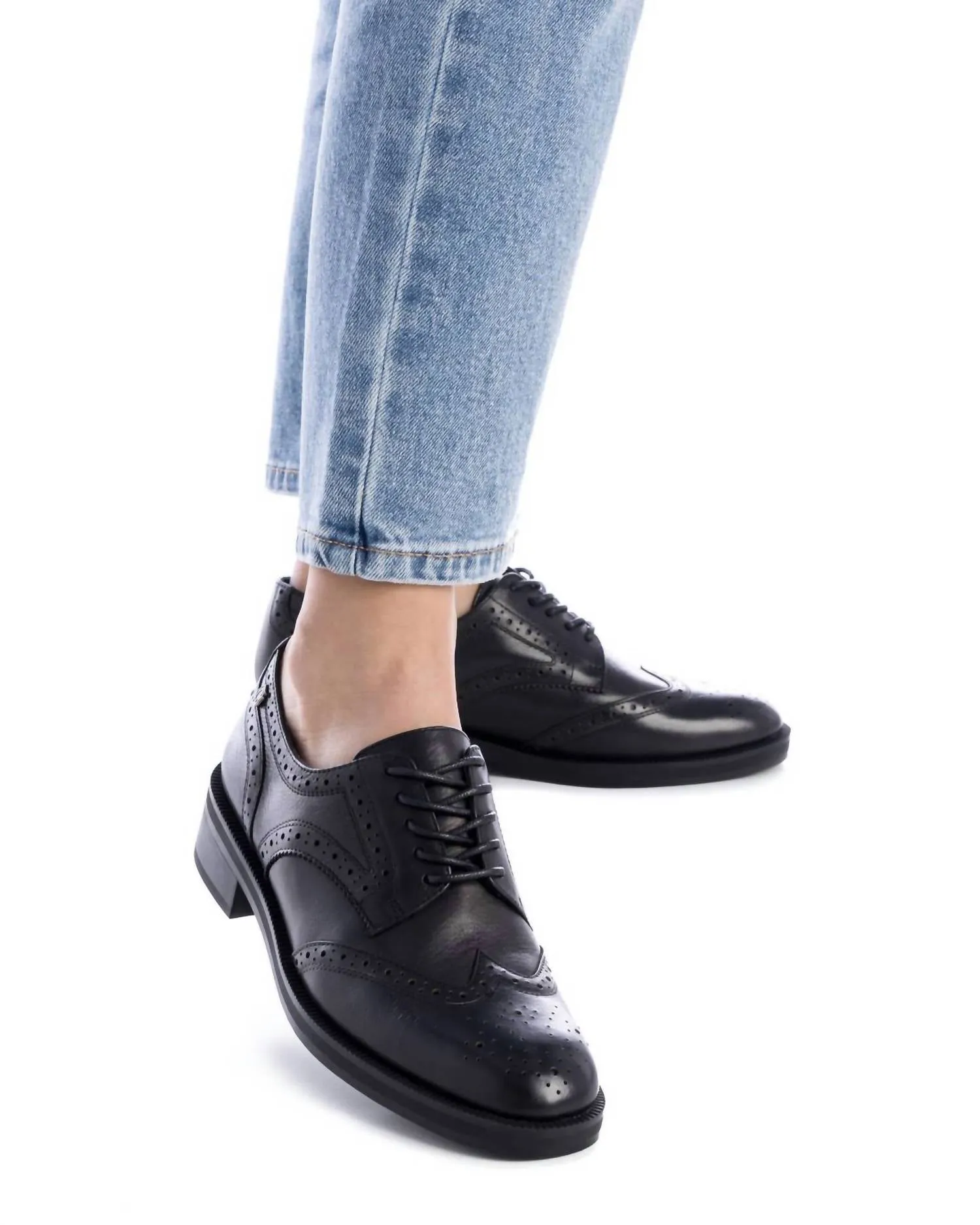Women's Leather Moccasins In Black