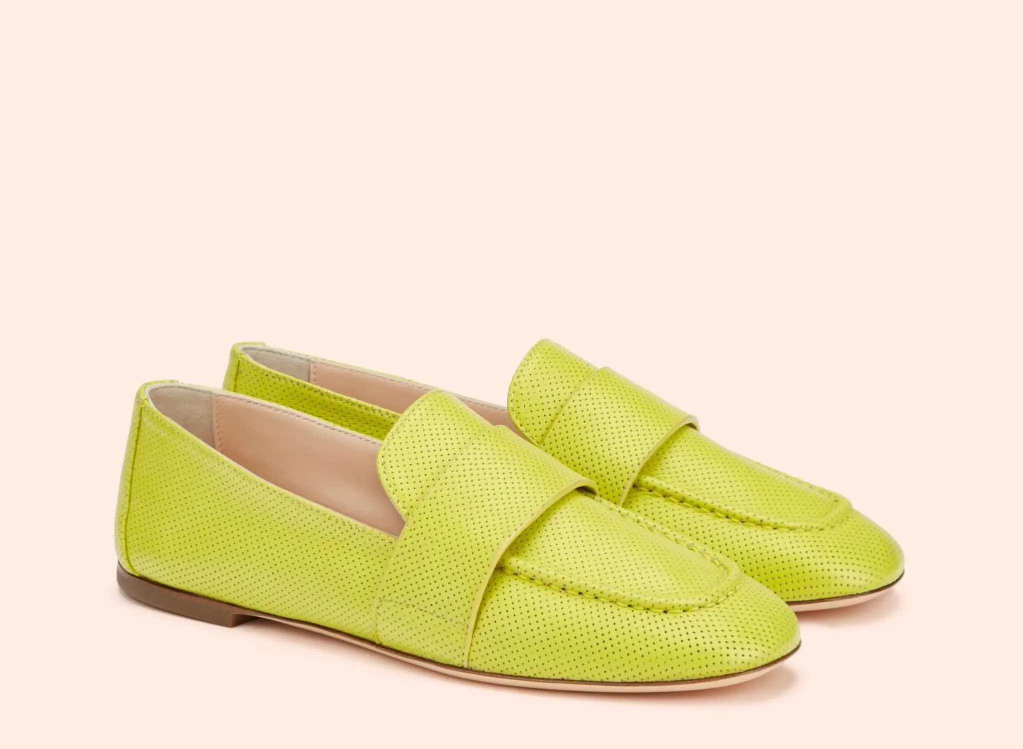 Women's Mara Spring Lemon Moccasin In Yellow