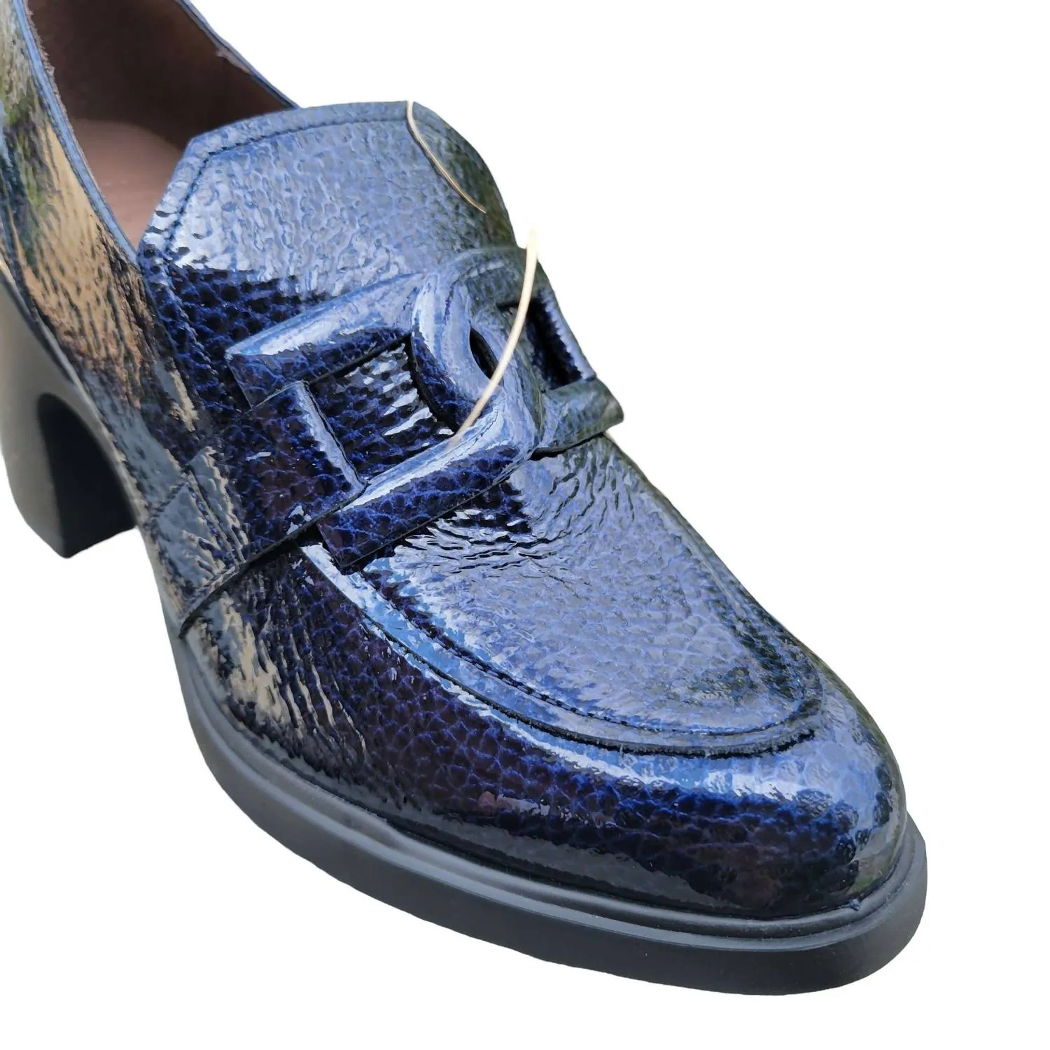 Women's Subu Patent Heeled Loafer In Caribu Noche (Navy Patent)